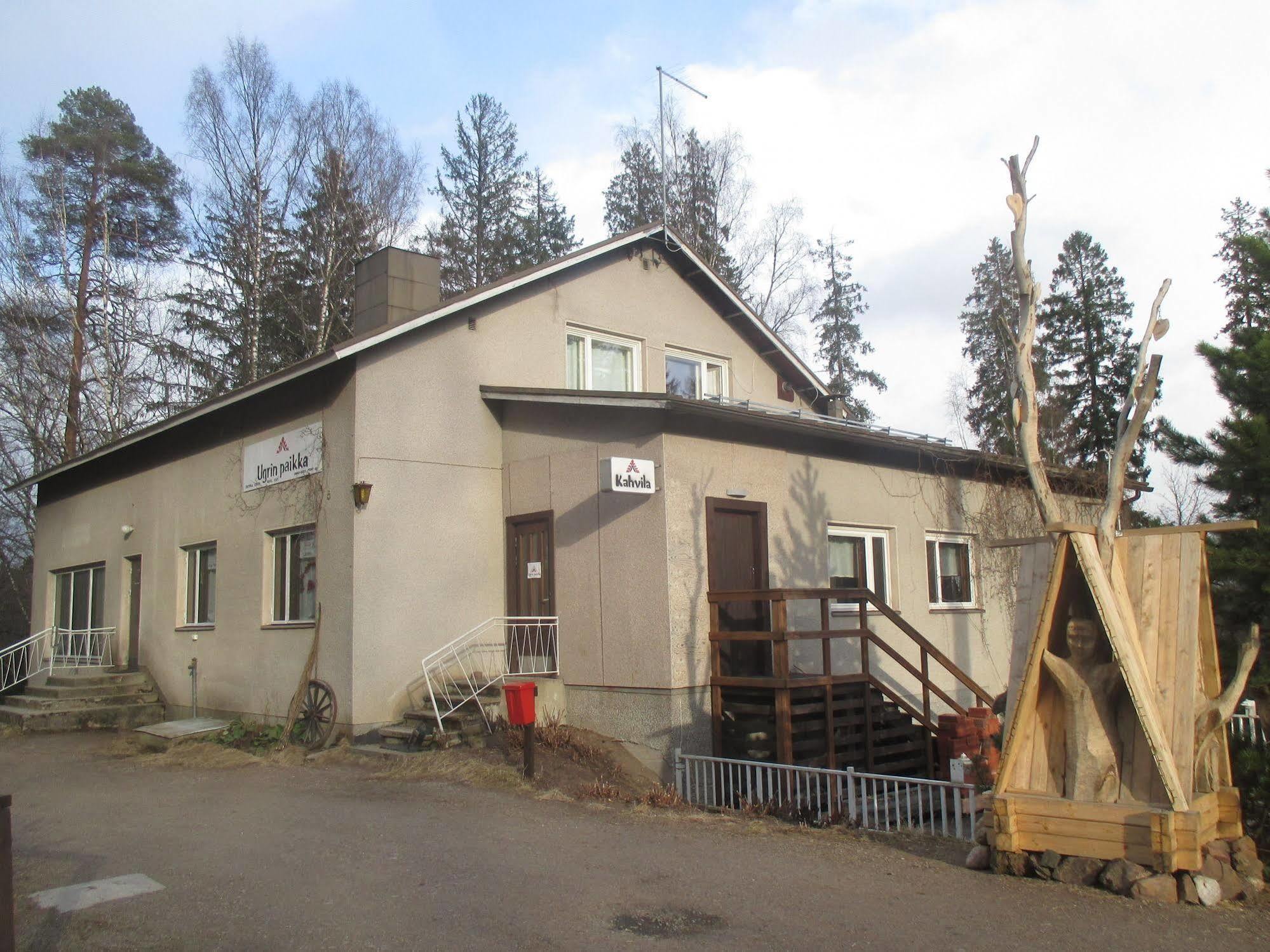 Guest House Ugrin Paikka Sippola Eksteriør bilde
