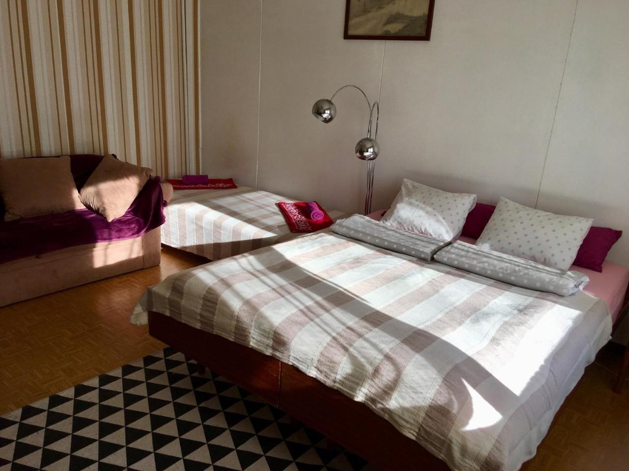 Guest House Ugrin Paikka Sippola Eksteriør bilde