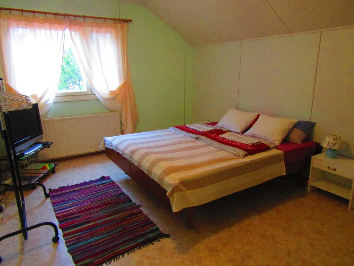 Guest House Ugrin Paikka Sippola Eksteriør bilde